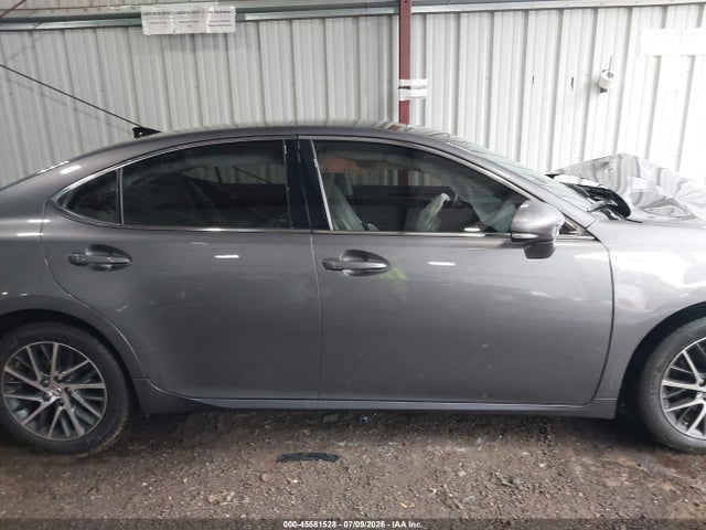 Продажа на аукционе авто 2016 Lexus Es 350, vin: 58ABK1GG2GU030877, номер лота: 45581528