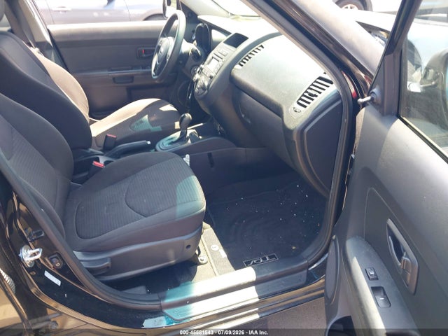 45581543 :رقم المزاد ، KNDJT2A50D7531195 vin ، 2013 Kia Soul مزاد بيع
