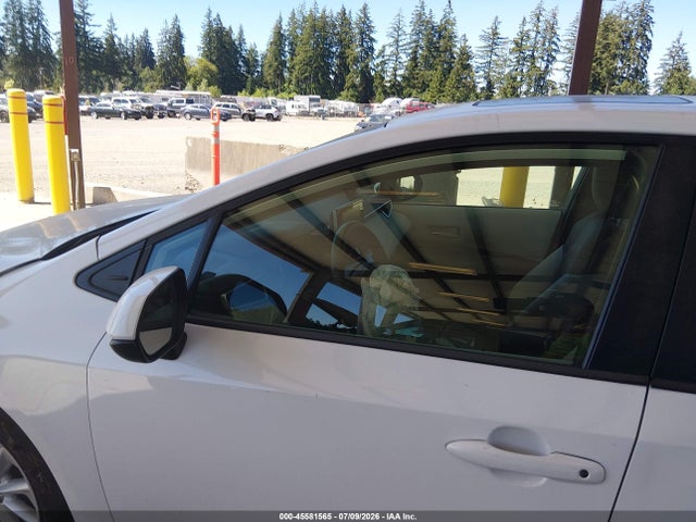5YFHPRAE3LP008004 Toyota COROLLA LE