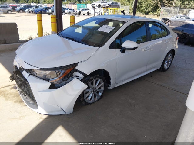 5YFHPRAE3LP008004 Toyota COROLLA LE