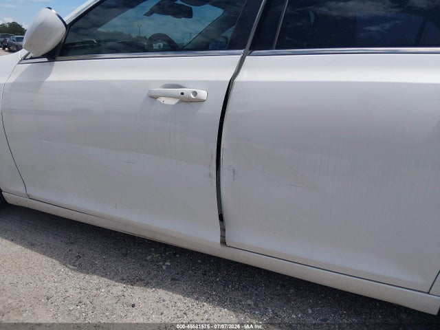 45581575 :رقم المزاد ، 2C3CCAAG0GH191709 vin ، 2016 Chrysler 300 Anniversary Edition مزاد بيع