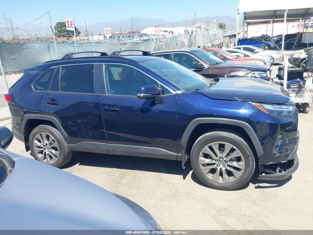 Toyota Rav4 Xle Premium 2023 2T3C1RFV6PW273595 Image 13