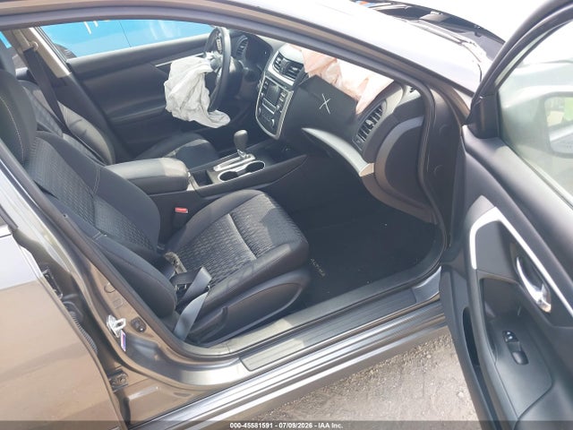 Продаж на аукціоні авто 2017 Nissan Altima 2.5 S, vin: 1N4AL3AP0HC135195, номер лоту: 45581591