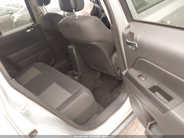 45581644 :رقم المزاد ، 1J4NT1GB5BD289098 vin ، 2011 Jeep Patriot Sport مزاد بيع