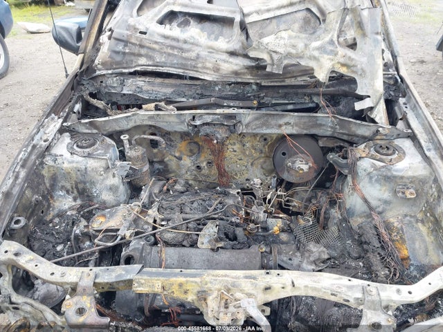 45581668 :رقم المزاد ، 1FMCU94104KA53649 vin ، 2004 Ford Escape Limited مزاد بيع