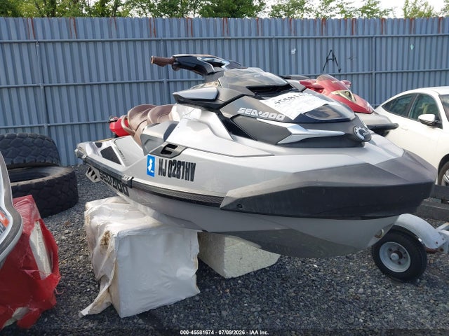 2018 YDV12979C818 main image