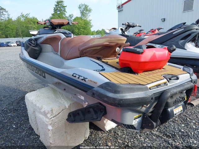 Seadoo Gtx-300 Limited 2018 YDV12979C818 Image 3