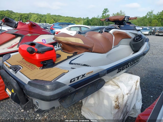 Seadoo Gtx-300 Limited 2018 YDV12979C818 Image 4