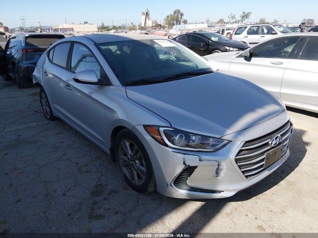 2018 5NPD84LF7JH366964 main image