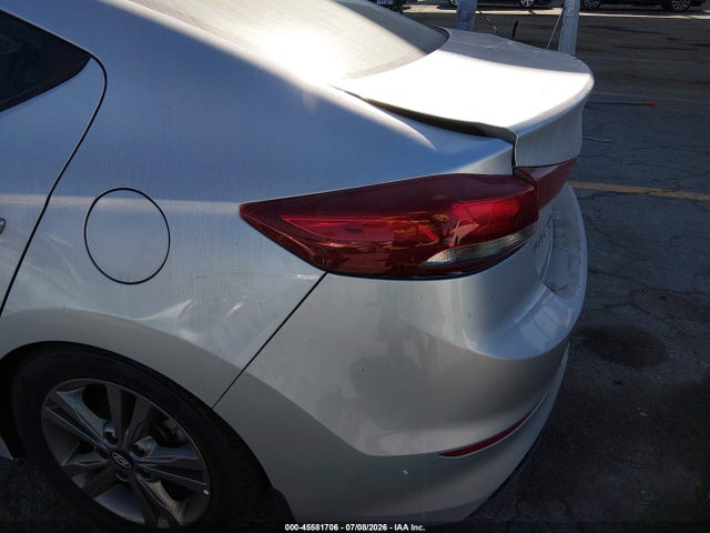 Hyundai ELANTRA SEL 2018 5NPD84LF7JH366964 Image 18