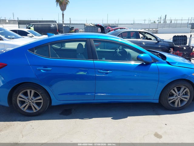 2017 Hyundai Elantra Se მანქანა იყიდება აუქციონზე, vin: 5NPD84LF3HH119077, აუქციონის ნომერი: 45581844