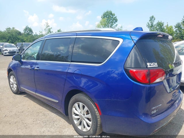 Продаж на аукціоні авто 2019 Chrysler Pacifica Touring L, vin: 2C4RC1BG1KR593097, номер лоту: 45581869