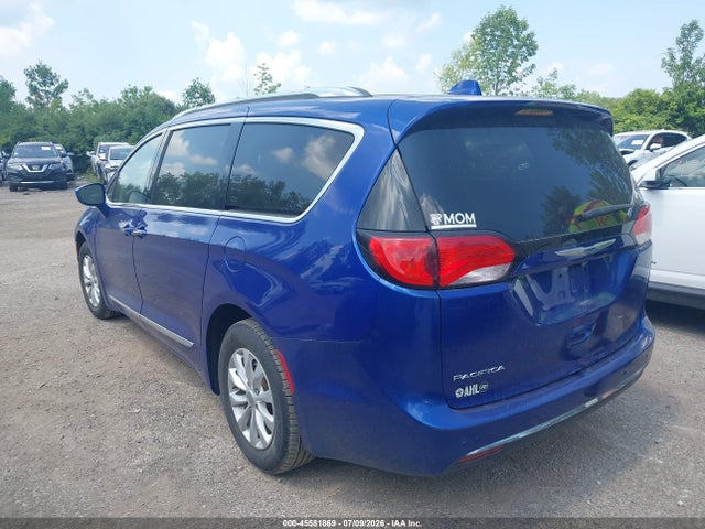 Продаж на аукціоні авто 2019 Chrysler Pacifica Touring L, vin: 2C4RC1BG1KR593097, номер лоту: 45581869