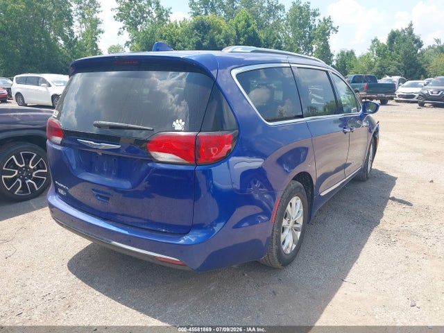 Продаж на аукціоні авто 2019 Chrysler Pacifica Touring L, vin: 2C4RC1BG1KR593097, номер лоту: 45581869