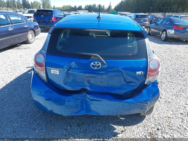 Toyota Prius C Three 2014 JTDKDTB38E1059952 Image 17