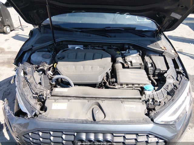 2024 Audi A3 Premium 40 Tfsi Quattro S Tronic მანქანა იყიდება აუქციონზე, vin: WAUGUDGYXRA127977, აუქციონის ნომერი: 45581917