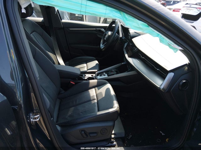 2024 Audi A3 Premium 40 Tfsi Quattro S Tronic მანქანა იყიდება აუქციონზე, vin: WAUGUDGYXRA127977, აუქციონის ნომერი: 45581917