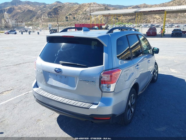Subaru Forester 2.5i Premium 2017 JF2SJAGC2HH494050 Image 4