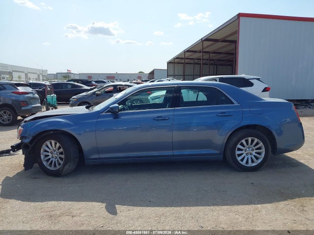45581981 :رقم المزاد ، 2C3CA4CG1BH549137 vin ، 2011 Chrysler 300 مزاد بيع
