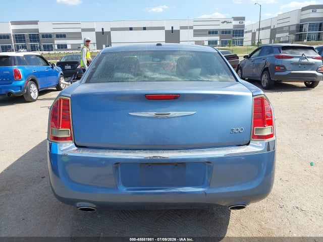 45581981 :رقم المزاد ، 2C3CA4CG1BH549137 vin ، 2011 Chrysler 300 مزاد بيع