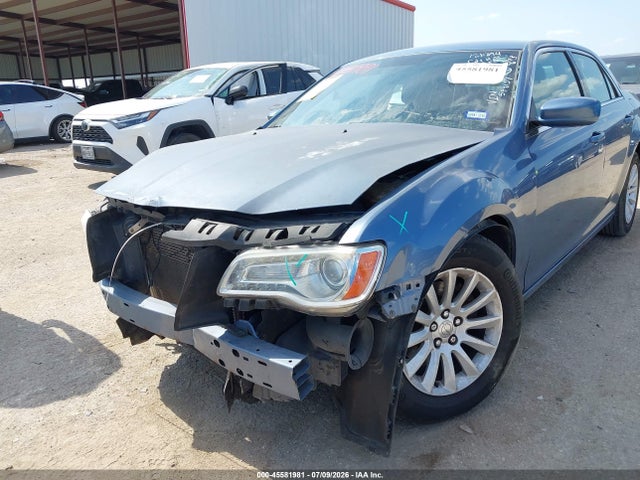 45581981 :رقم المزاد ، 2C3CA4CG1BH549137 vin ، 2011 Chrysler 300 مزاد بيع