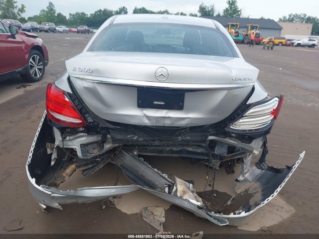 45581983 :رقم المزاد ، WDDZF4KB0HA107203 vin ، 2017 Mercedes-benz E 300 4matic مزاد بيع