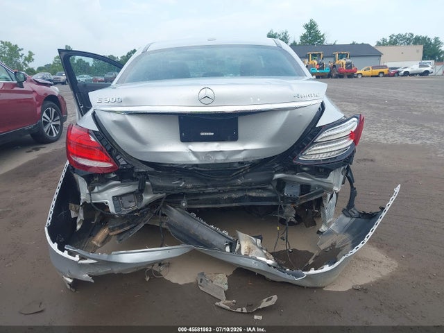 45581983 :رقم المزاد ، WDDZF4KB0HA107203 vin ، 2017 Mercedes-benz E 300 4matic مزاد بيع