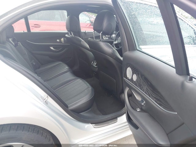 45581983 :رقم المزاد ، WDDZF4KB0HA107203 vin ، 2017 Mercedes-benz E 300 4matic مزاد بيع