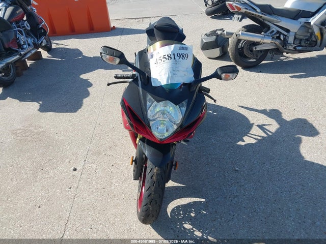 Suzuki GSX-R750 2018 JS1GR7MA5J2101499 Image 5