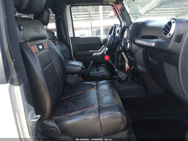 45582001 :رقم المزاد ، 1J4GA7D16BL577201 vin ، 2011 Jeep Wrangler 70th Anniversary مزاد بيع