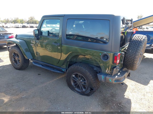 1C4AJWBG2GL282018 Jeep Wrangler 75th Anniversary