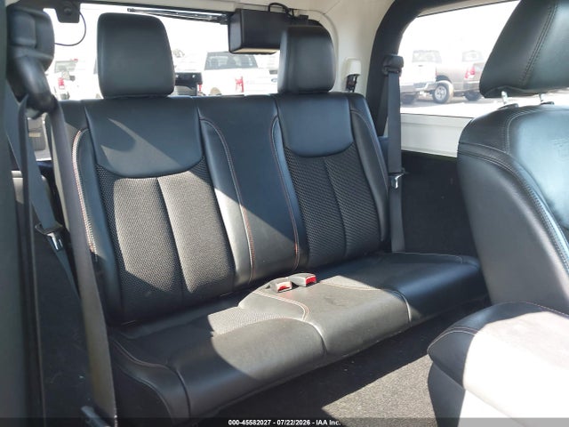 1C4AJWBG2GL282018 Jeep Wrangler 75th Anniversary