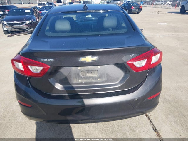 1G1BE5SM4H7230711 Chevrolet Cruze Lt Auto