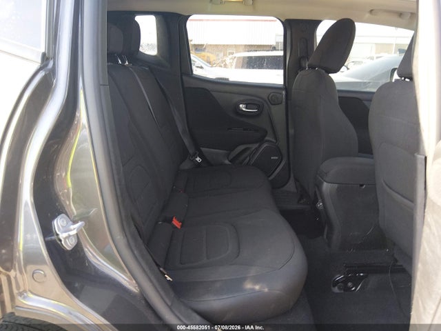 45582051 :رقم المزاد ، ZACNJCBB5MPN16063 vin ، 2021 Jeep Renegade Latitude Fwd مزاد بيع