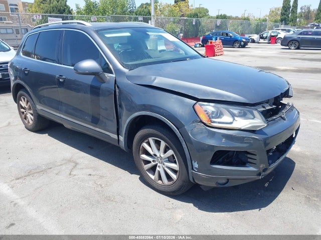 2014 Volkswagen Touareg 3.6l Sport მანქანა იყიდება აუქციონზე, vin: WVGEF9BP6ED007680, აუქციონის ნომერი: 45582064