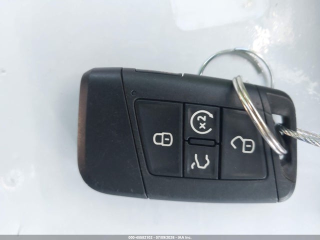 Продажа на аукционе авто 2023 Volkswagen Tiguan 2.0t Se, vin: 3VVMB7AX9PM012379, номер лота: 45582102