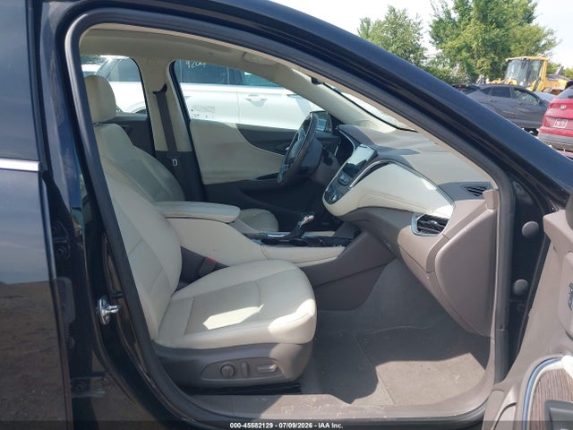 1G1ZE5ST5RF176686 Chevrolet Malibu Fwd 2lt