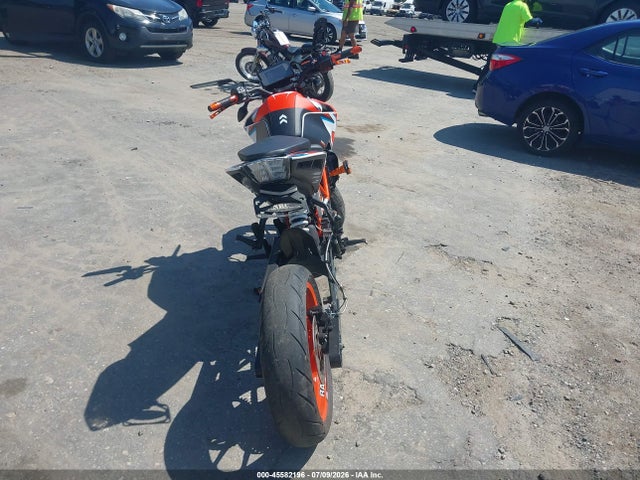 KTM 390 Duke 2017 MD2JPJ400HC209565 Image 6