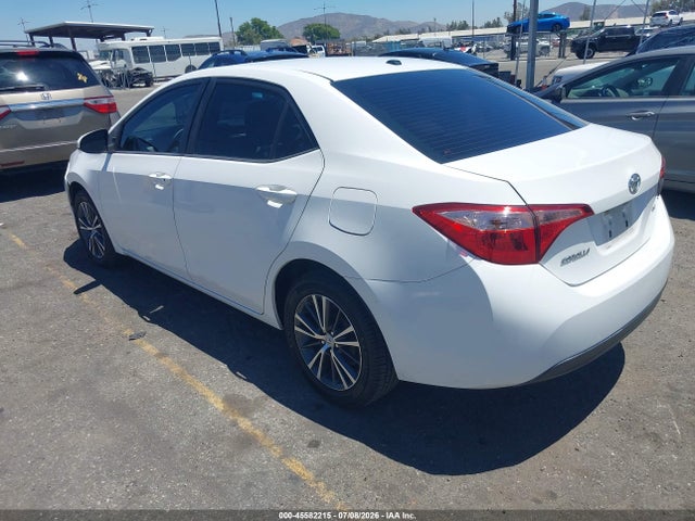 Toyota COROLLA LE 2017 5YFBURHE0HP633438 Image 3