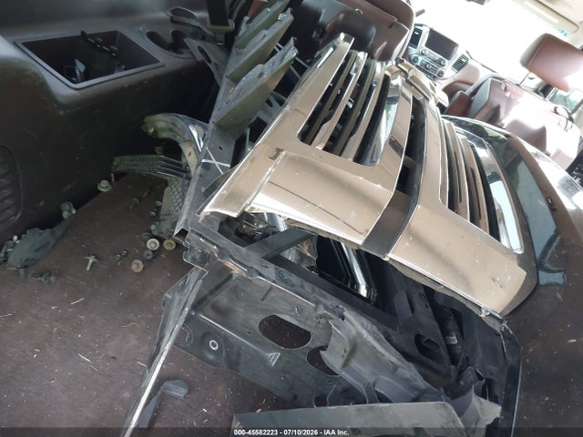 Продажа на аукционе авто 2016 Chevrolet Suburban Ltz, vin: 1GNSKJKC6GR174281, номер лота: 45582223