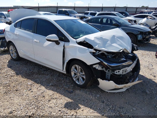 Auction sale of the 2019 Chevrolet Cruze Lt, vin: 1G1BE5SM0K7123193, lot number: 45582304