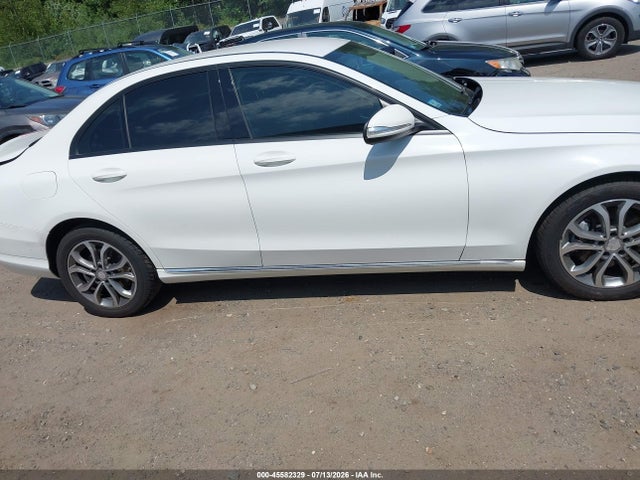 45582329 :رقم المزاد ، 55SWF4KB8FU030371 vin ، 2015 Mercedes-benz C 300 4matic مزاد بيع