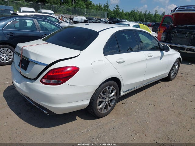 45582329 :رقم المزاد ، 55SWF4KB8FU030371 vin ، 2015 Mercedes-benz C 300 4matic مزاد بيع