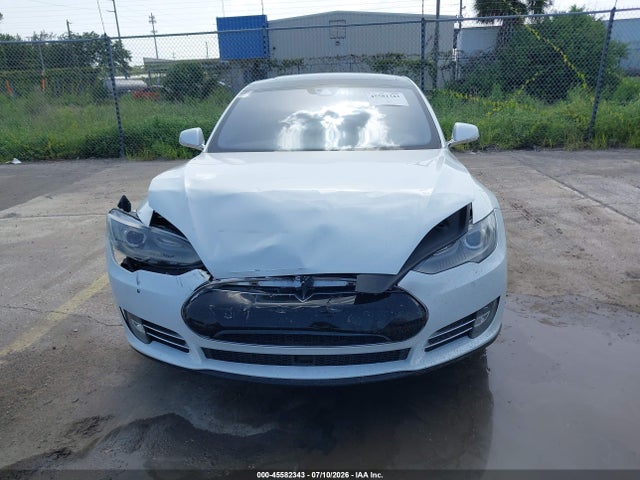 Продаж на аукціоні авто 2015 Tesla Model S 70d/85d/p85d, vin: 5YJSA1E24FF109223, номер лоту: 45582343