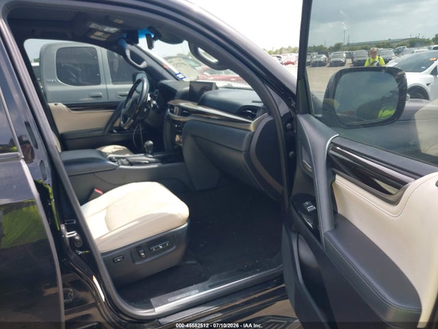 Lexus Lx 570 Three-row 2019 JTJHY7AXXK4295116 Image 5