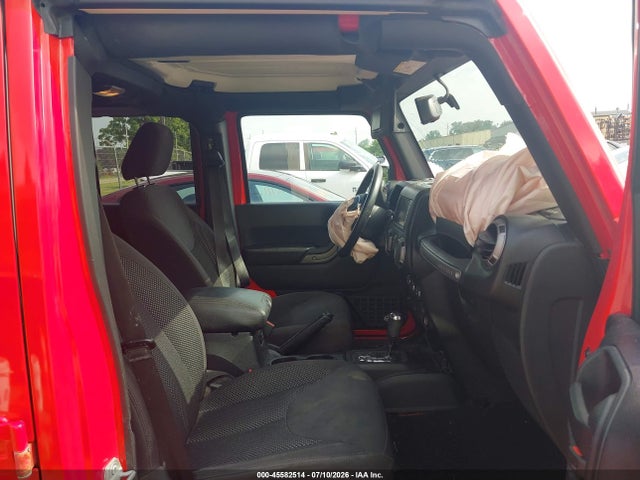 45582514 :رقم المزاد ، 1C4BJWDG2GL213959 vin ، 2016 Jeep Wrangler Unlimited Black Bear مزاد بيع