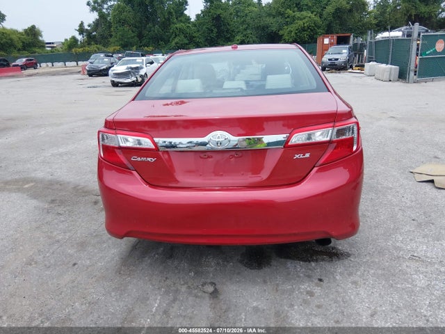 45582524 :رقم المزاد ، 4T4BF1FK3ER420049 vin ، 2014 Toyota Camry Xle مزاد بيع
