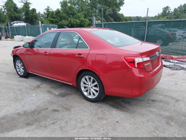 45582524 :رقم المزاد ، 4T4BF1FK3ER420049 vin ، 2014 Toyota Camry Xle مزاد بيع
