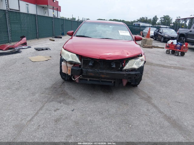 45582524 :رقم المزاد ، 4T4BF1FK3ER420049 vin ، 2014 Toyota Camry Xle مزاد بيع