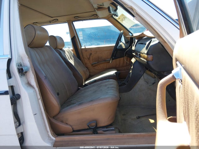 Aukcja sprzedaży 1983 Mercedes-benz 300 Dt, vin: WDBAB33A6DB025837, numer aukcji: 45582541